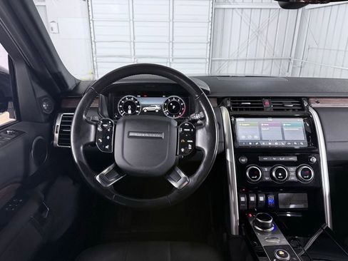 Used 2020 Land Rover Discovery HSE image 24