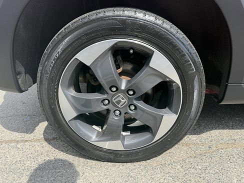 Used 2018 Honda HR-V EX image 12