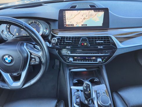 Used 2019 BMW 530i xDrive 530i xDrive image 14