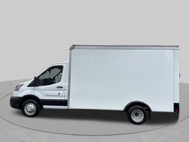 Used 2023 Ford Transit 350 DRW RWD image 2
