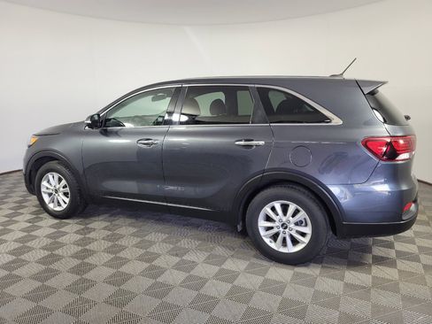 Used 2020 Kia Sorento FWD V6 image 3