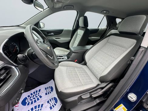 Used 2023 Chevrolet Equinox LS FWD image 9