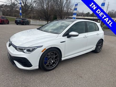 Used 2024 Volkswagen Golf R image 3