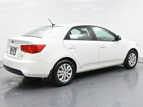 Used 2011 Kia Forte EX image 7