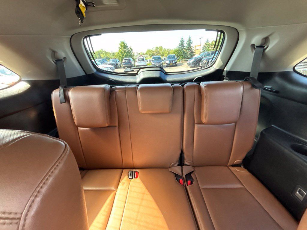 Used 2018 Toyota Highlander Limited Platinum AWD/4WD image 18
