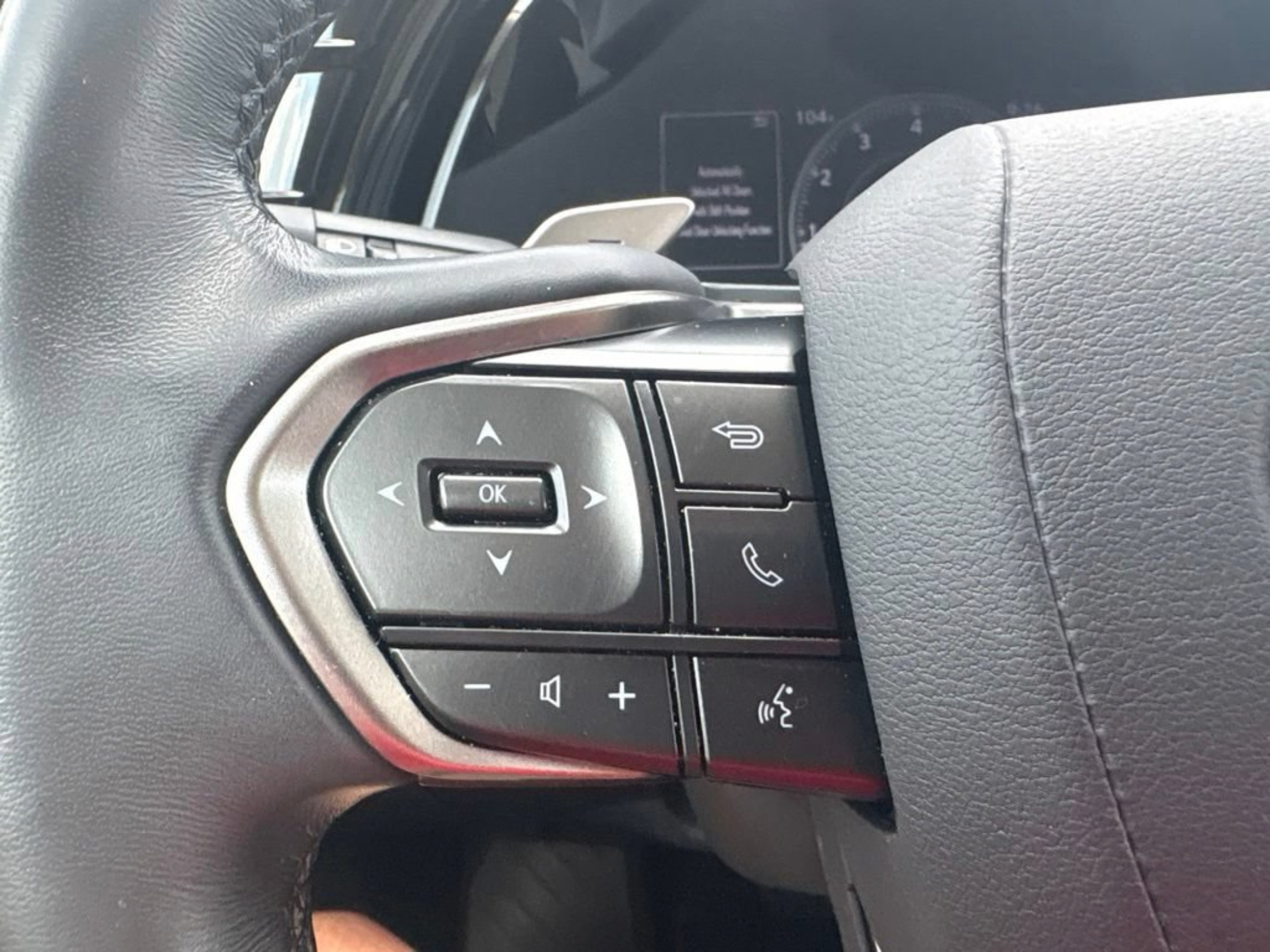Used 2024 Lexus RX 350 Premium w/ Cold Area Package FWD image 8