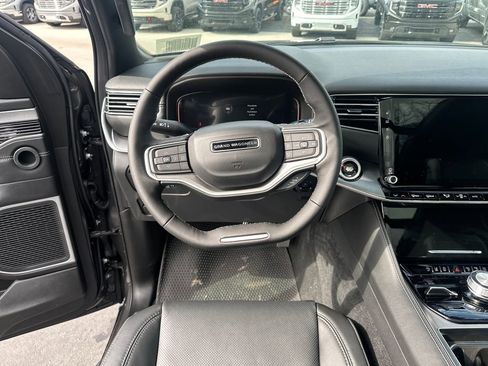 New 2026 Jeep Grand Wagoneer 4WD image 16