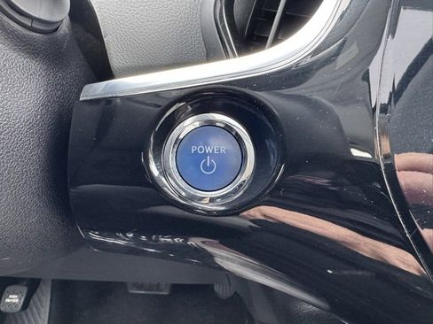 Used 2018 Toyota Prius Four image 28