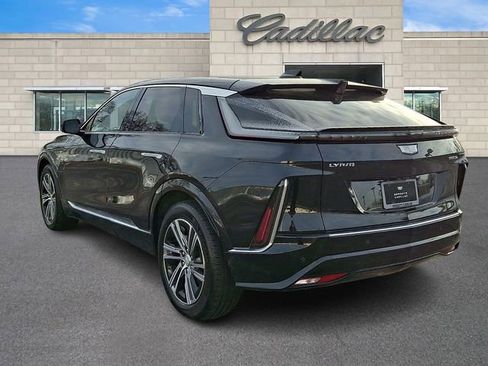 Certified 2025 Cadillac Lyriq Luxury w/ LPO, Floor Liner Package image 4