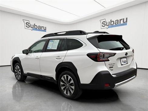Used 2024 Subaru Outback Limited image 5