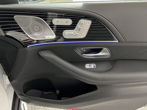 New 2025 Mercedes-Benz GLS 63 AMG 4MATIC image 26