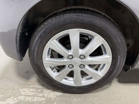 Used 2017 Toyota Yaris LE FWD image 6