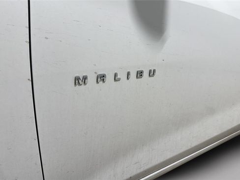 Used 2024 Chevrolet Malibu LT FWD image 28
