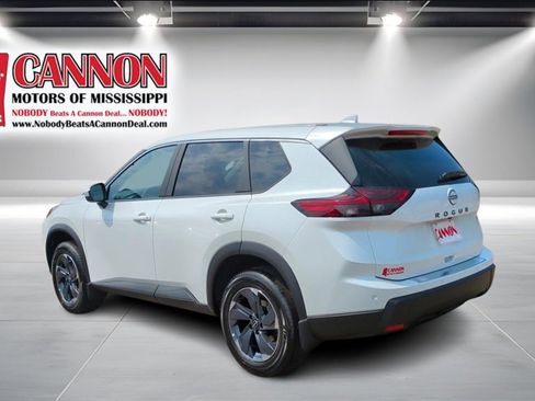 New 2026 Nissan Rogue SV image 3