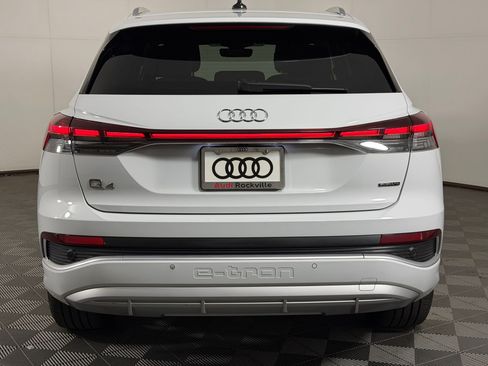 Used 2024 Audi Q4 e-tron Premium Plus w/ Premium Plus AWD/4WD image 10