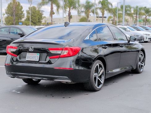 Used 2018 Honda Accord LX image 10