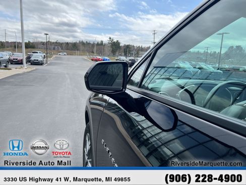 Used 2024 Chevrolet Blazer LT w/ Convenience Package AWD/4WD image 5
