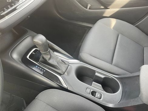 Used 2023 Toyota Corolla LE image 40