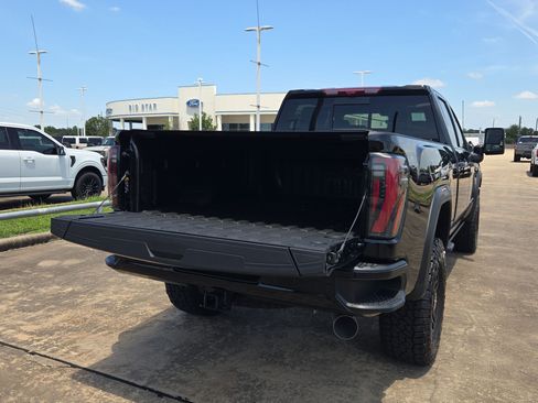 Used 2026 GMC Sierra 2500 AT4X AWD/4WD image 29