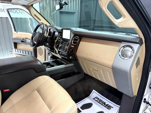 Used 2015 Ford F350 Lariat w/ Chrome Package image 29