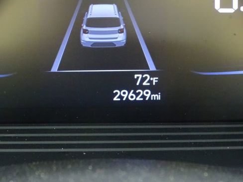Used 2024 Hyundai Venue SEL FWD image 36