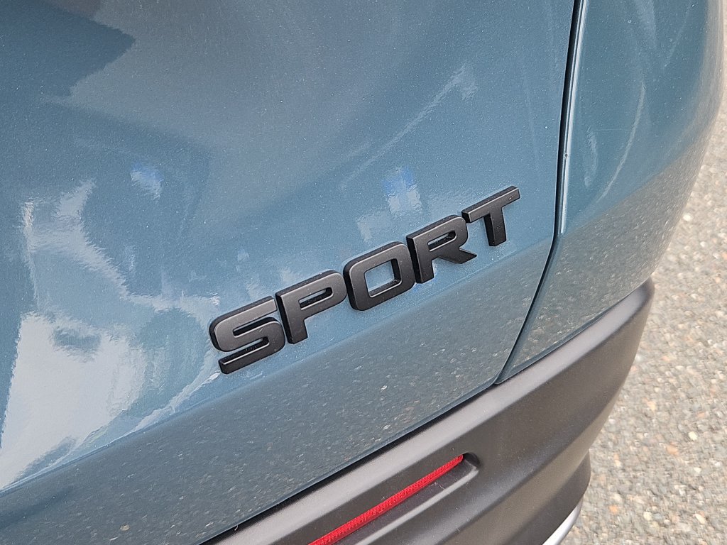Used 2025 Honda HR-V Sport image 12