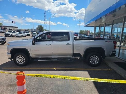 Used 2023 Chevrolet Silverado 2500 LTZ AWD/4WD image 11