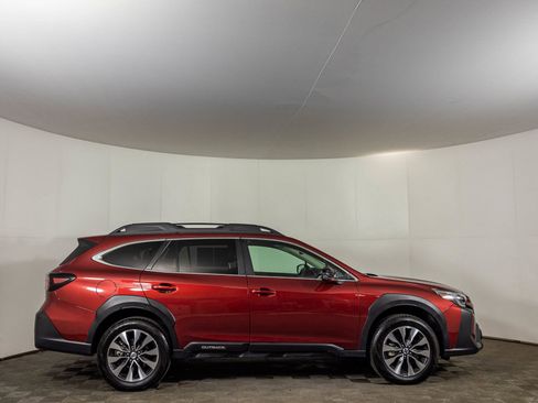 Used 2025 Subaru Outback Limited AWD/4WD image 17