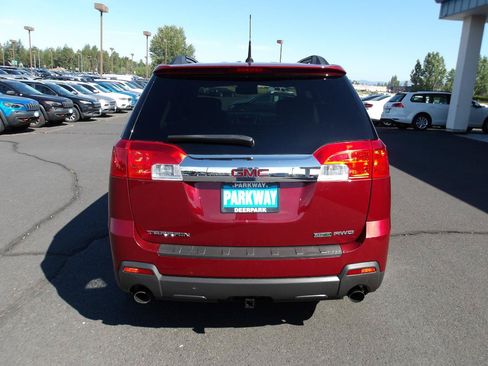 Used 2011 GMC Terrain SLT AWD/4WD image 4