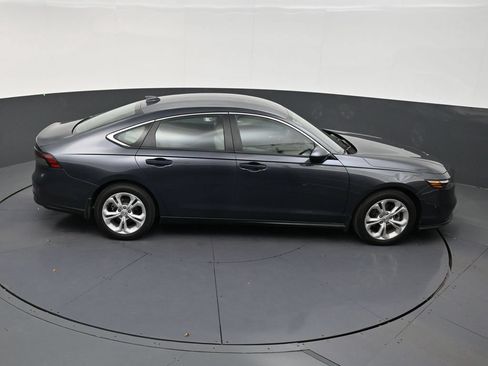 Used 2025 Honda Accord LX image 16