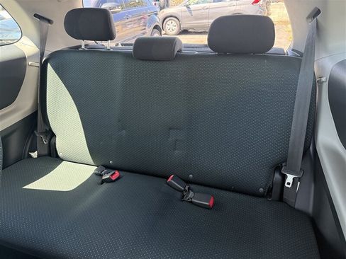 Used 2008 Toyota Yaris 2-Door Hatchback w/ Convenience Pkg FWD image 9