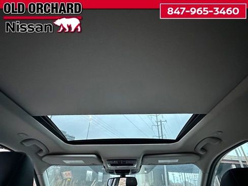 Used 2023 Nissan Rogue Platinum w/ Platinum Premium Package image 12