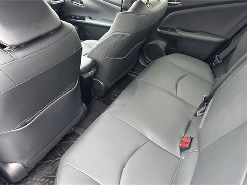 Used 2020 Toyota Prius Prime XLE image 15