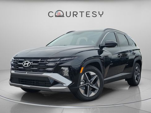 New 2026 Hyundai Tucson SEL image 1