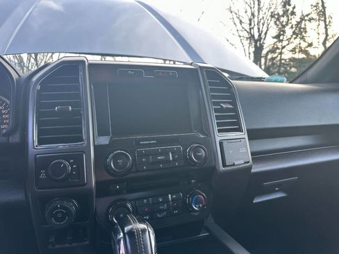 Used 2018 Ford F150 XLT w/ Equipment Group 302A Luxury image 11