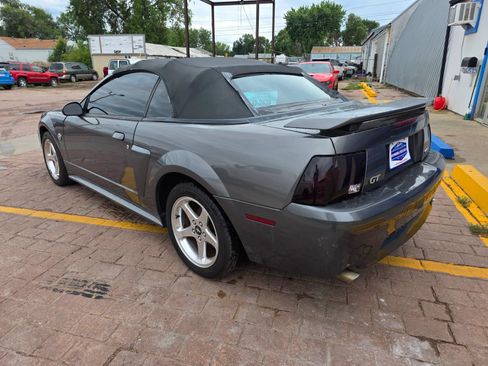 Used 2004 Ford Mustang GT RWD image 7
