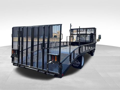 New 2024 Chevrolet Low Cab Forward image 2