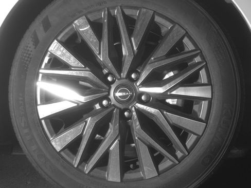 Used 2025 Nissan Altima 2.5 SV FWD image 10
