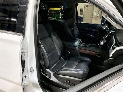 Used 2018 GMC Yukon XL SLT image 7