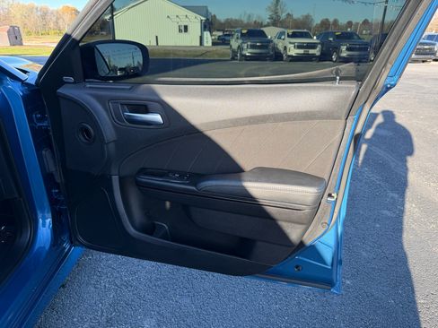 Used 2022 Dodge Charger R/T w/ Blacktop Package image 19