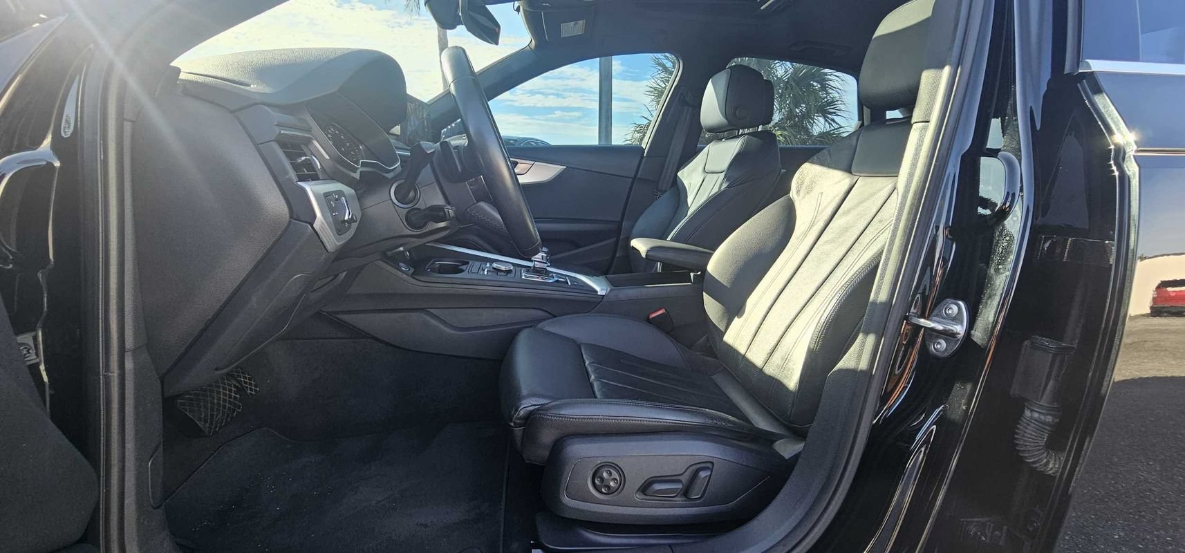Used 2018 Audi A4 2.0T Ultra Premium Plus FWD image 14