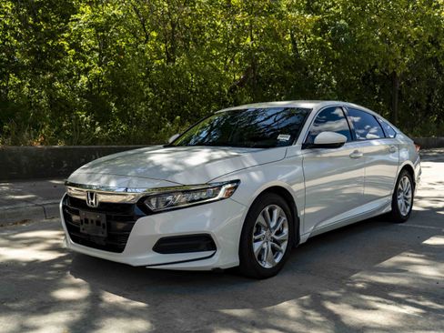 Used 2019 Honda Accord LX image 5