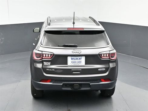 Used 2017 Jeep Compass Latitude w/ Safe & Security Group AWD/4WD image 26