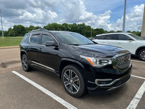 Used 2017 GMC Acadia Denali FWD image 3