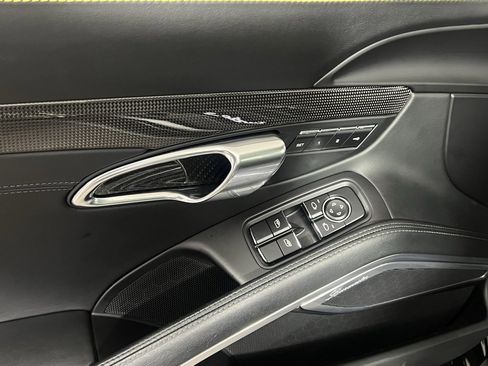 Certified 2018 Porsche 911 Turbo S image 27