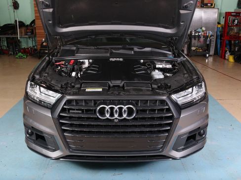 Used 2017 Audi Q7 3.0T Prestige image 7