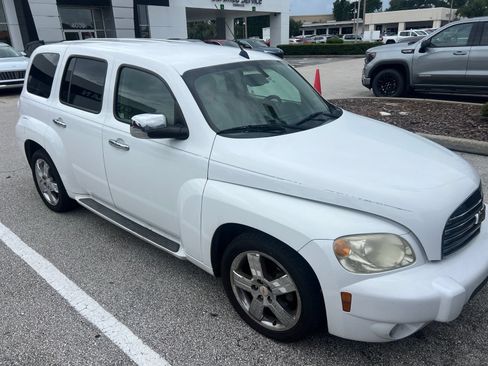 Used 2010 Chevrolet HHR LT w/ LT Preferred Equipment Group FWD image 2