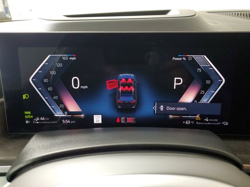 New 2026 BMW X5 xDrive50e w/ M Sport Package image 15