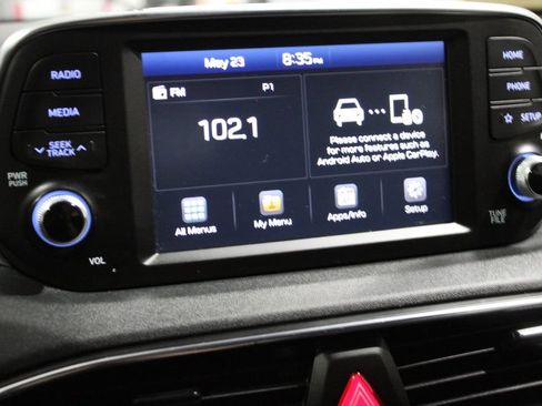 Used 2019 Hyundai Santa Fe SE FWD image 12