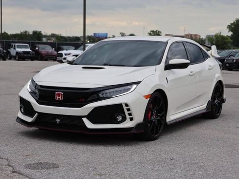 Used 2019 Honda Civic Type R image 6